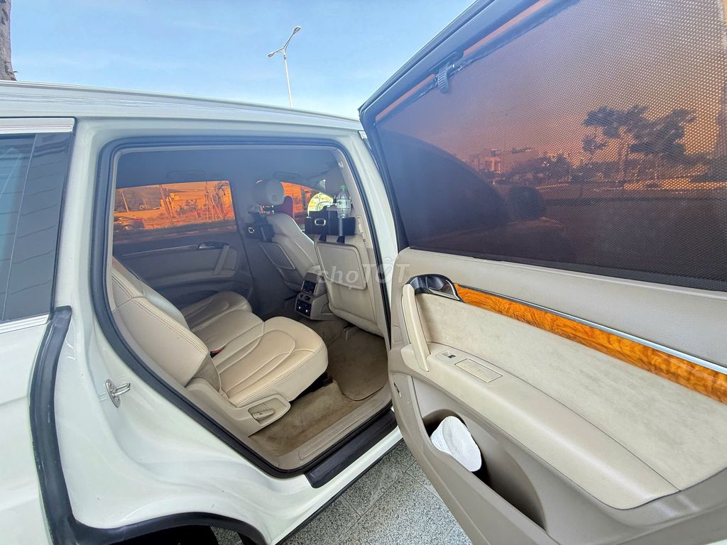 Audi Q7 2009 белый 7 мест Германия 91.000 км