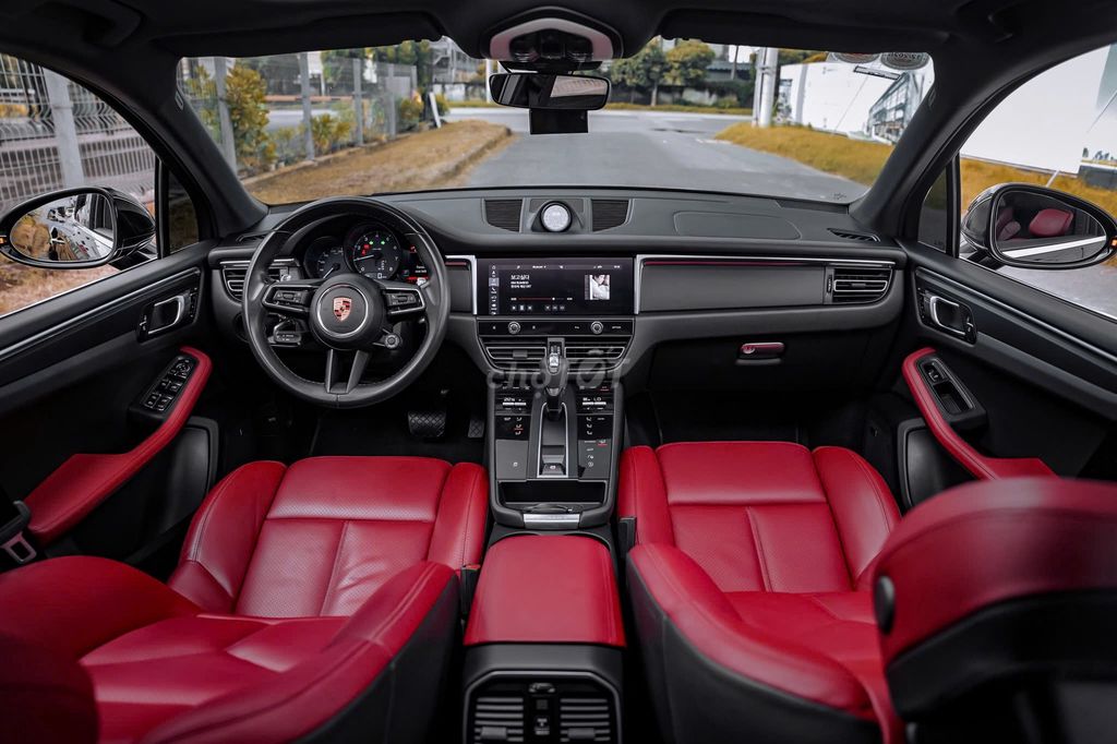 Porsche Macan 2021 màu đen ghế đỏ cực đẹp. Mua bán Ô tô tại Quận 7 Tp Hồ Chí Minh được đăng bởi Hoàn Lee Xe Lướt hình 19