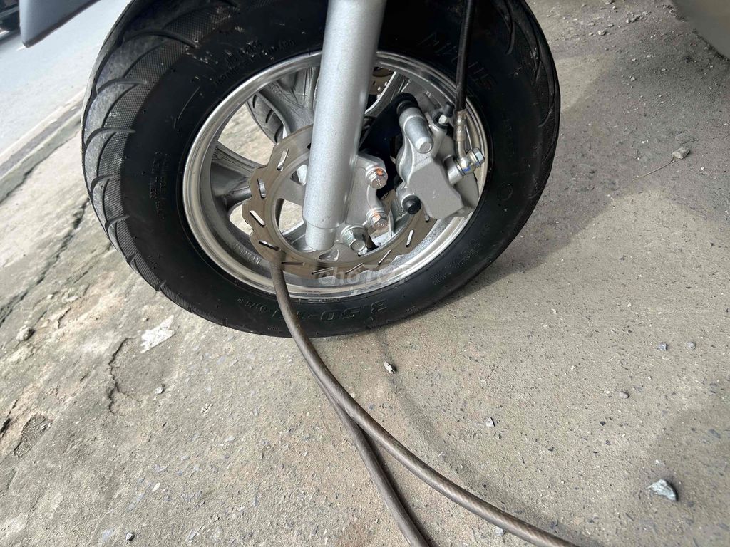 vespa 50cc xám đen bs Kiên Giang zin mới ton. Mua bán Xe máy tại Quận Bình Tân Tp Hồ Chí Minh được đăng bởi Cầm đồ thanh lý hình 3