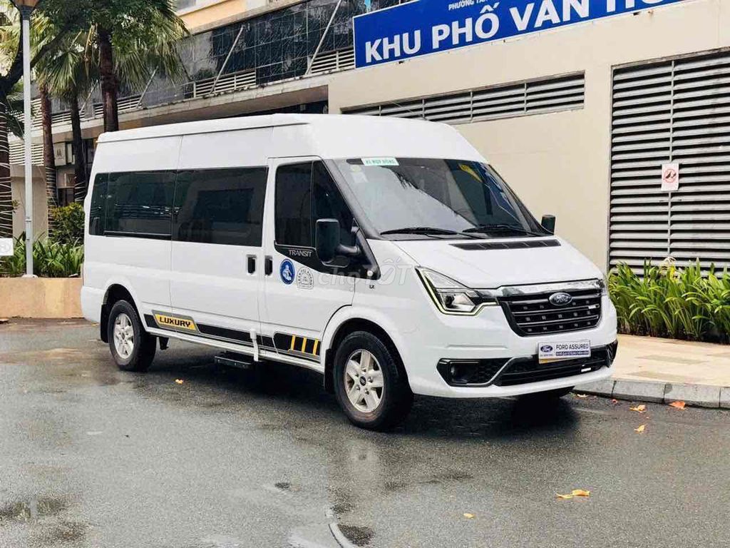 Ford Transit 2024, пробег 36 000 км, отличное состояние, много допов