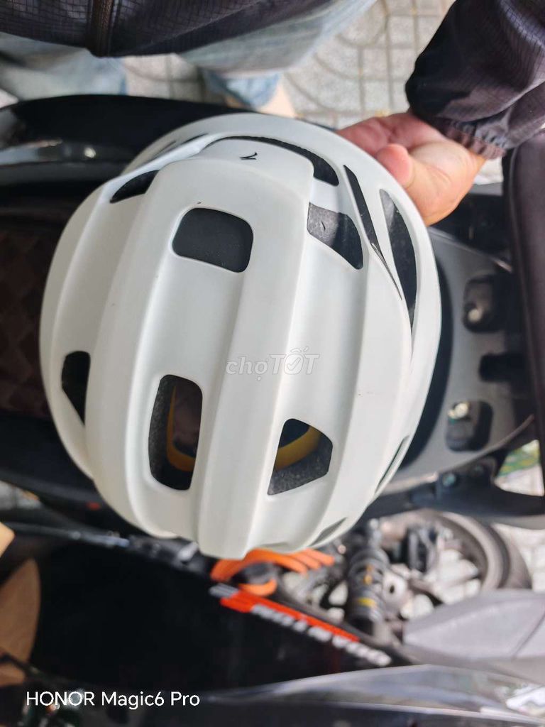 Mũ bảo hiểm Specialized Align II Trắng. Mua bán Phụ kiện thời trang khác tại Quận 12 Tp Hồ Chí Minh được đăng bởi Nam hình 1