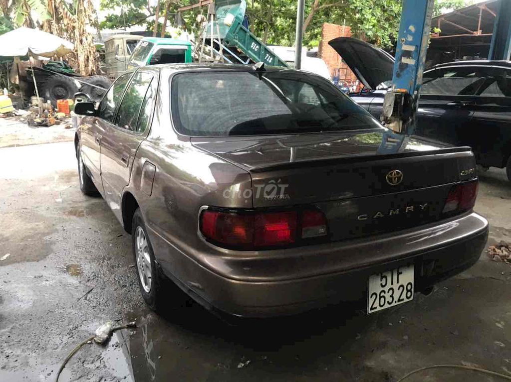 Toyota Camry 1995 - 10000 km. Mua bán Ô tô tại Huyện Nhà Bè Tp Hồ Chí Minh được đăng bởi Huỳnh an hình 1