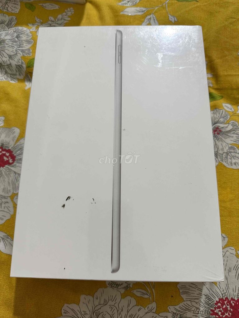 Ipad gen 9 64gb wifi new seal chưa kích hoạt