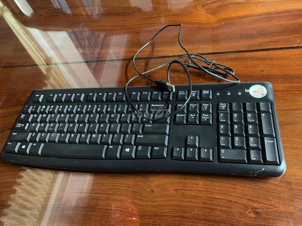Bàn phím Logitech có dây Đen. Mua bán Phụ kiện (Màn hình, Chuột...) tại Thành phố Huế Thừa Thiên Huế được đăng bởi Tâm Lê hình 1
