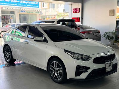 Kia Cerato 1.6 MT 2019 | Odo 13 vạn, chủ cũ giữ kỹ