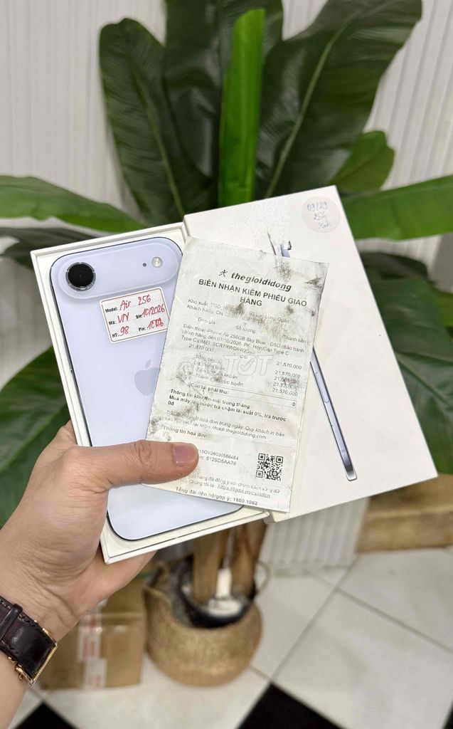 iPhone 17 Air 256GB Xanh VN/A TGDD fullbox + bill. Mua bán Điện thoại tại Quận Đống Đa Hà Nội được đăng bởi Lâm Bảo Tuyên hình 1