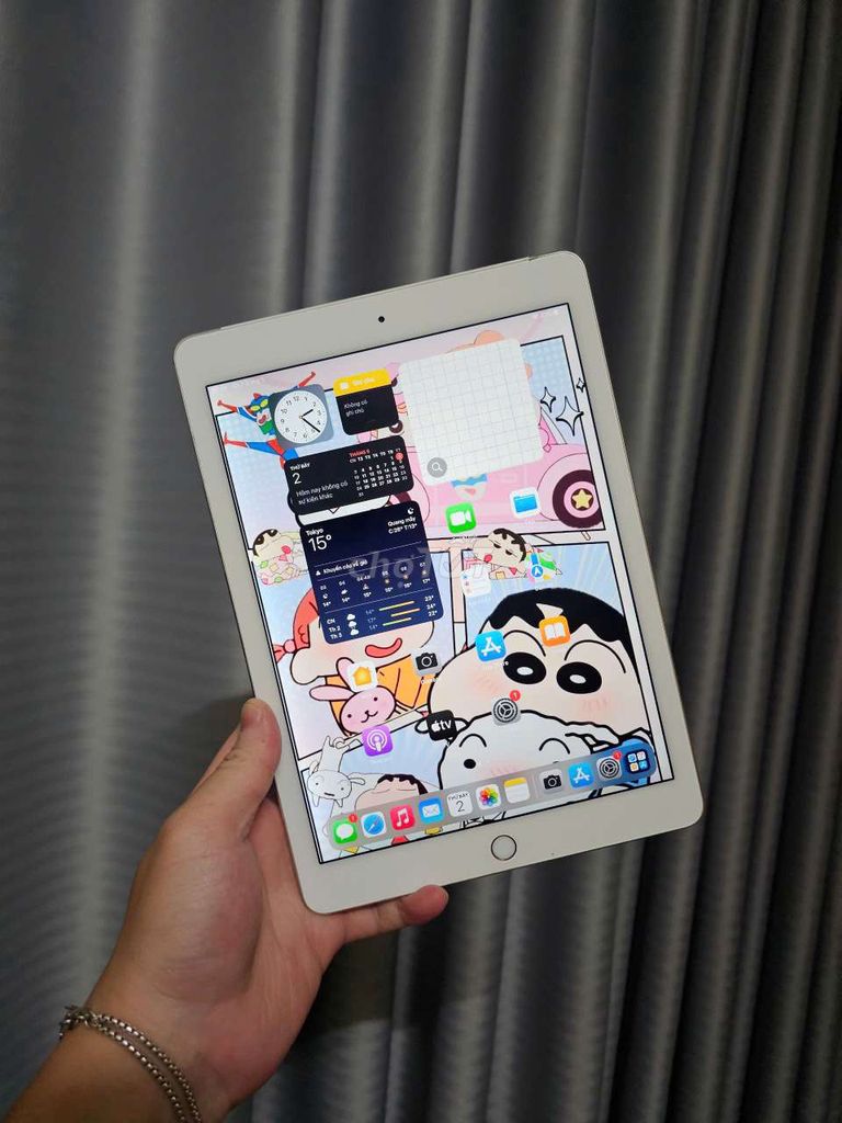 Apple iPad Air 2 128GB Bạc. Mua bán Máy tính bảng tại Thành phố Thái Bình Thái Bình được đăng bởi Tú Trần hình 1