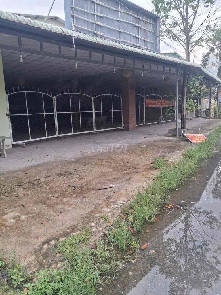 Nhà đất chính chủ ngang 27m dài 50m cần bán gấp