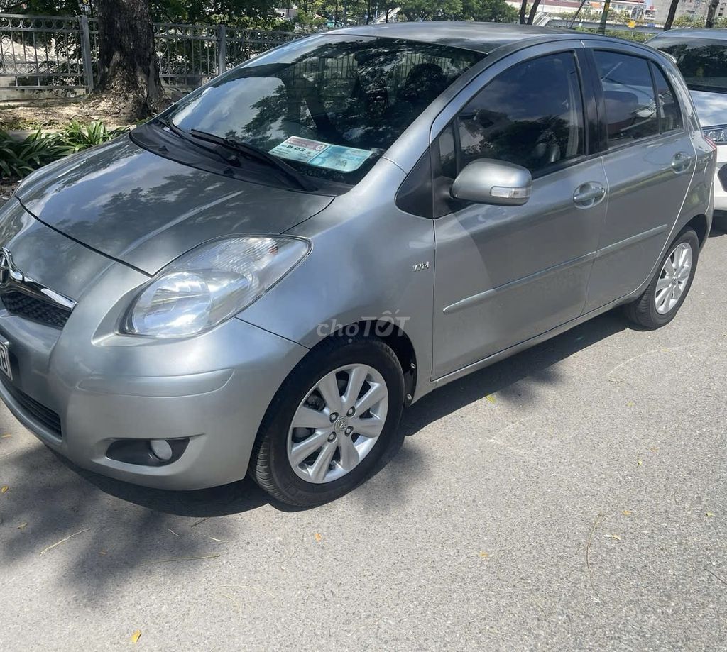 Toyota Yaris 2012  - 52000 km