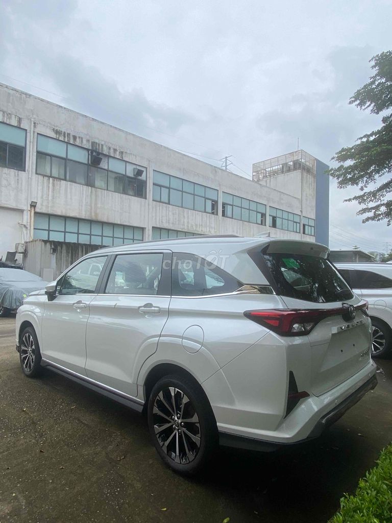 Toyota Veloz Cross 2025. Mua bán Ô tô tại Quận Hà Đông Hà Nội được đăng bởi Nguyễn Hà hình 5