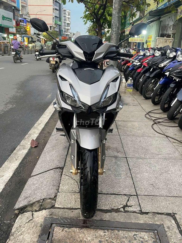 Honda winner v4 ABS 2025 mới 99% Bstp chính chủ. Mua bán Xe máy tại Quận Tân Phú Tp Hồ Chí Minh được đăng bởi Tuanduy hình 7