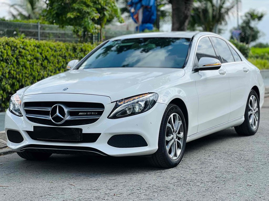 Mercedes Benz C200 2016 Hỗ Trợ Bank 65%. Mua bán Ô tô tại Quận Bình Tân Tp Hồ Chí Minh được đăng bởi Hoàng Thọ hình 3