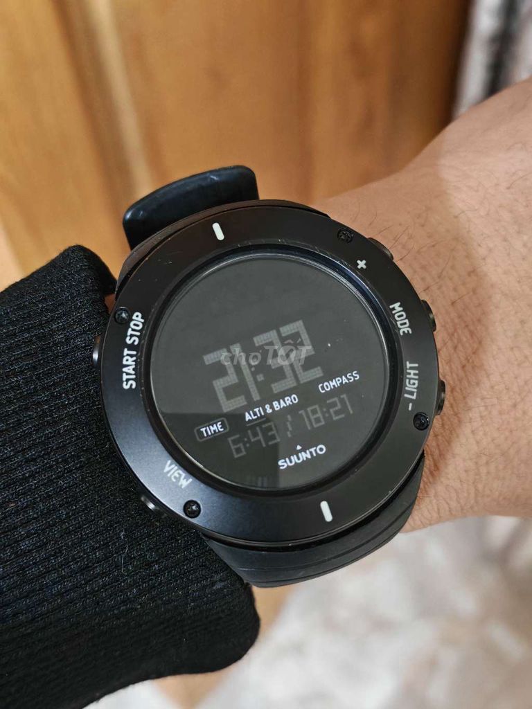 Đồng hồ Suunto Nam Đen Thể thao. Mua bán Đồng hồ tại Thành phố Nam Định Nam Định được đăng bởi Shop Đồng Hồ Si Nhật hình 1