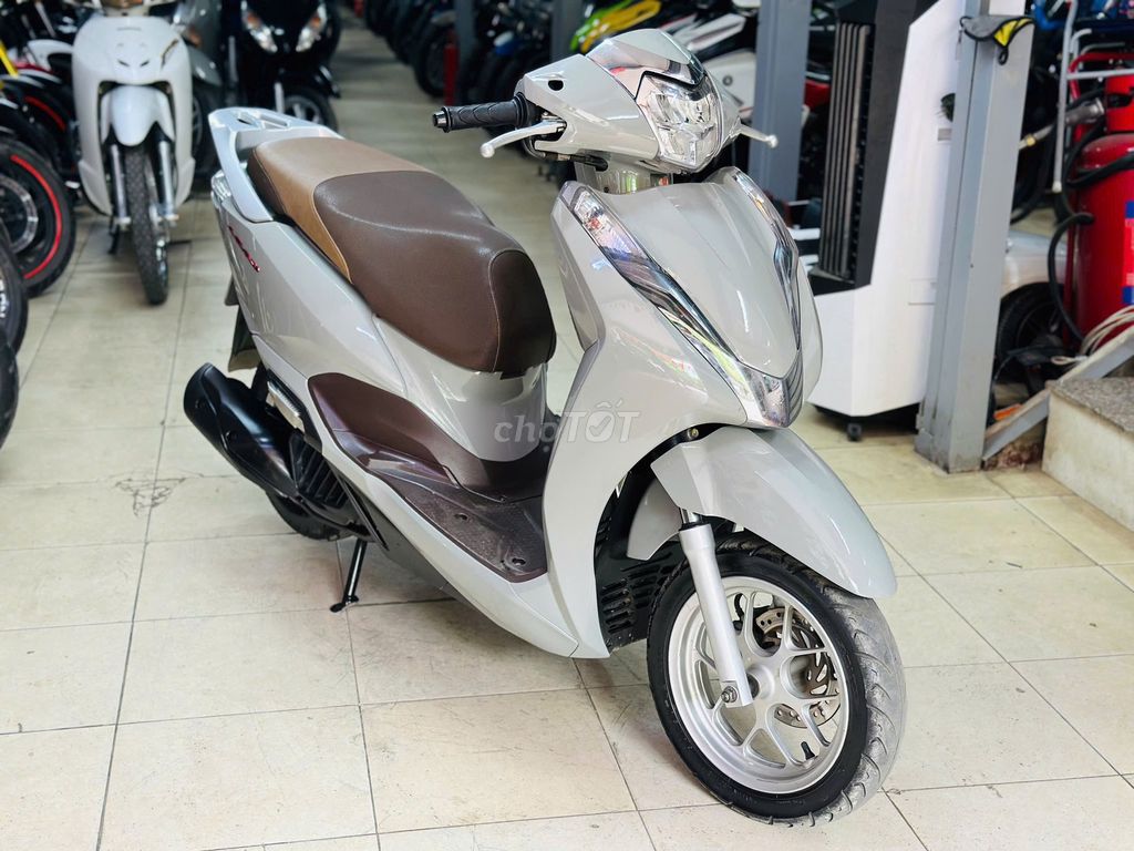 XE MÁY THỊNH PHÁT- HONDA LEAD 125 XI MĂNG MÁY CHẤT. Mua bán Xe máy tại Quận Bắc Từ Liêm Hà Nội được đăng bởi XE MÁY THỊNH PHÁT XE LƯỚT GIÁ RẺ hình 3