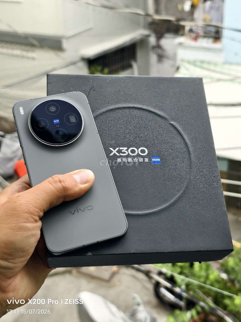 Vivo X300 12GB/256GB nđ đẹp 99 pin 100 fullbox . Mua bán Điện thoại tại Quận 10 Tp Hồ Chí Minh được đăng bởi thanh liêm hình 1