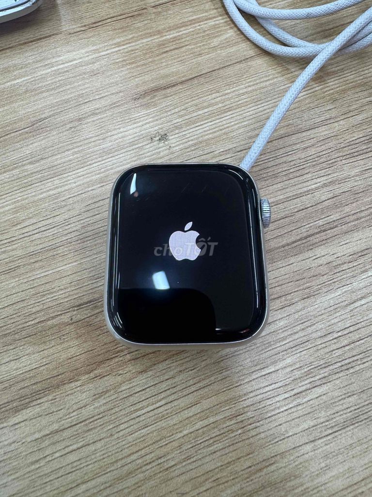 Apple Watch Series 4 44mm Bạc. Mua bán Thiết bị đeo thông minh tại Quận 12 Tp Hồ Chí Minh được đăng bởi C Huy hình 1
