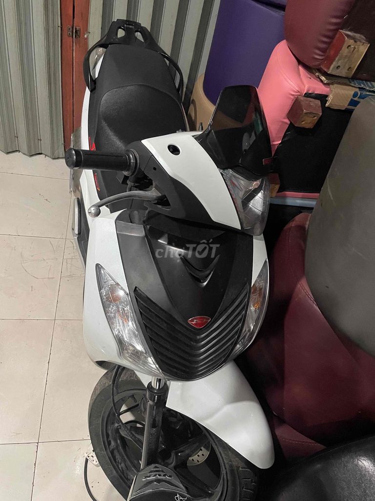 Хонда SH 150i 2009 Белая итальянская