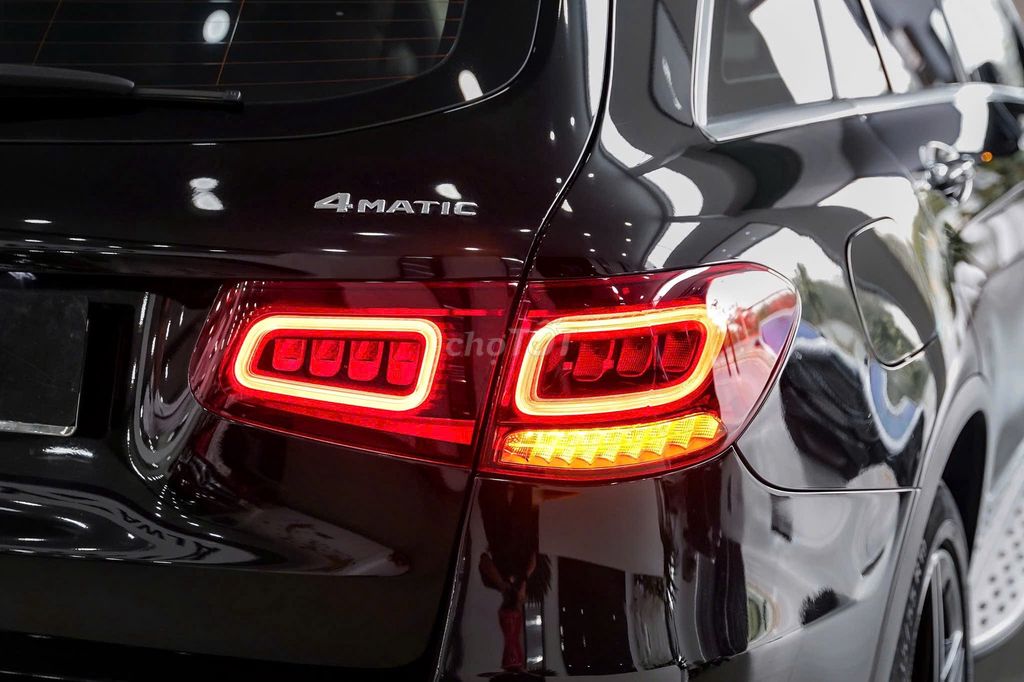 Mercedes GLC300 4Matic bản update V1 2022. Mua bán Ô tô tại Quận 7 Tp Hồ Chí Minh được đăng bởi Hoàn Lee Xe Lướt hình 18
