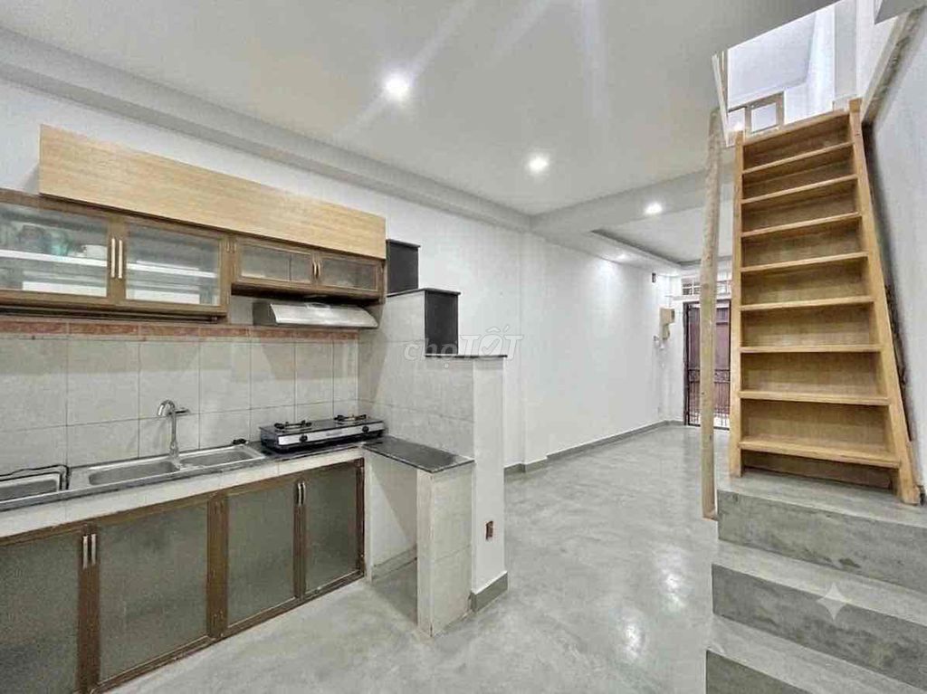 Rent · 2 bd · 30 м² · Quận Tân Bình, ул. Đường Lý Thường Kiệt