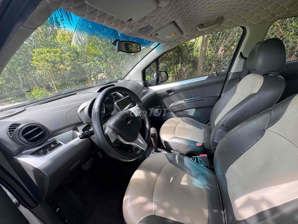 Автомобиль Chevrolet Spark LTZ 2015 автомат, семейный