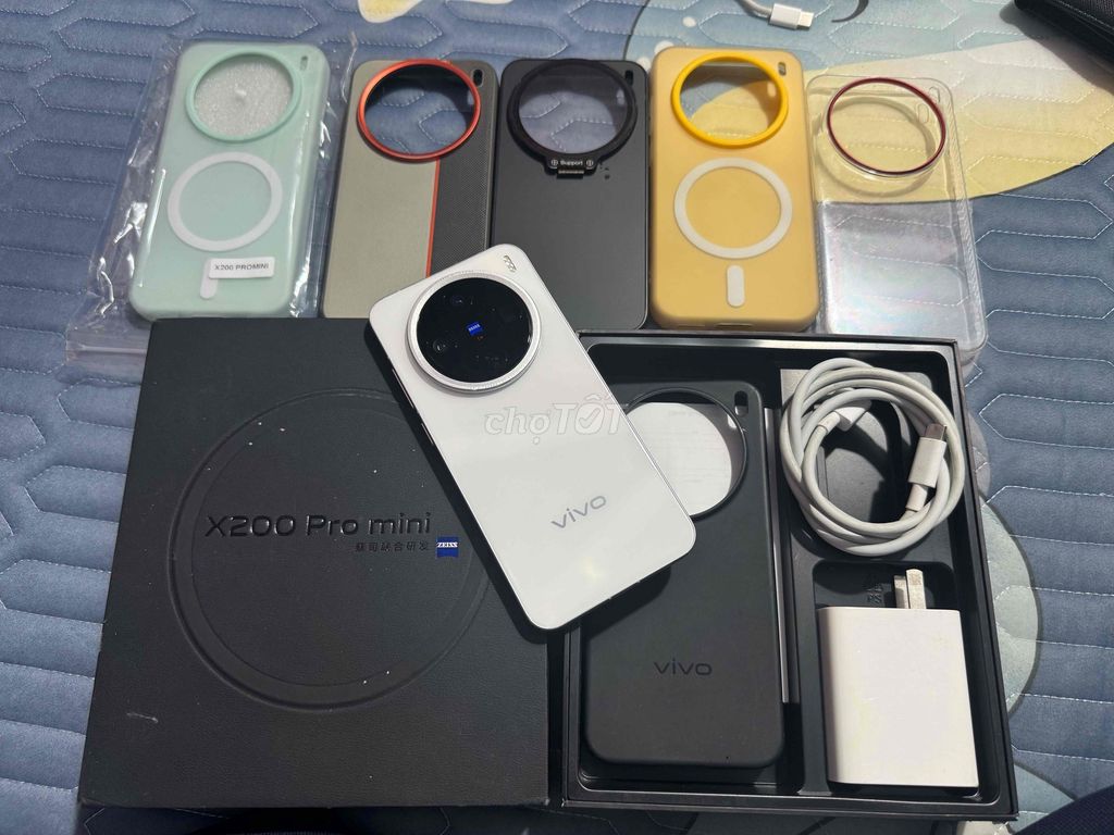 Vivo X200 Pro Mini 256GB Trắng Đã dùng. Mua bán Điện thoại tại Huyện Tri Tôn An Giang được đăng bởi TRUONG IT hình 1