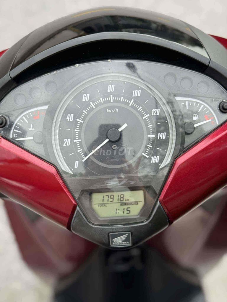 Sh 2018 xe đẹp êm zin chất chính chủ. Mua bán Xe máy tại Thành phố Vinh Nghệ An được đăng bởi Tài Nguyễn Văn hình 9