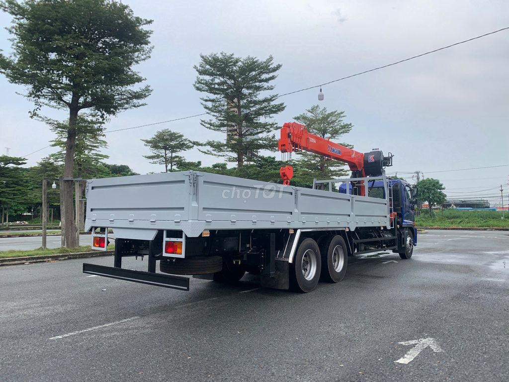 Xe Tải Hino 3 Chân 2 Cầu Gắn Cẩu Kanglim 8 Tấn. Mua bán Xe tải, xe ben tại Thành phố Thuận An Bình Dương được đăng bởi Ngọc Minh hình 4