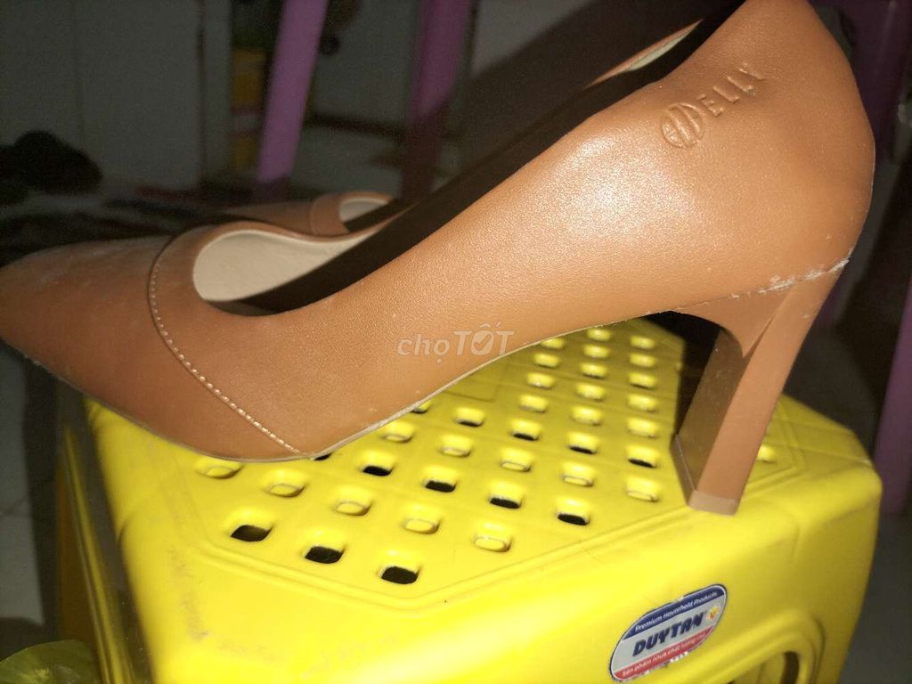 Giày cao gót Elly Nữ Da Nâu Size 38. Mua bán Giày dép tại Thành phố Thuận An Bình Dương được đăng bởi Quế Chi hình 1