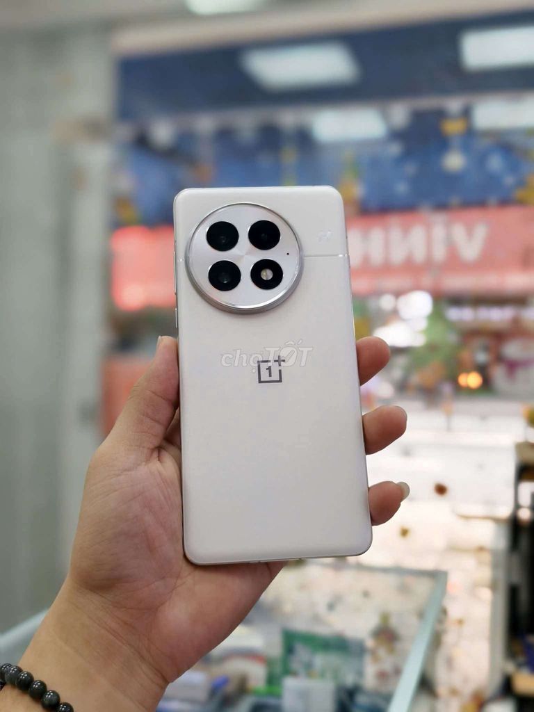 OnePlus 13 512GB Trắng Đã sử dụng. Mua bán Điện thoại tại Thành phố Đà Lạt Lâm Đồng được đăng bởi Đinh Tiến Tài hình 1