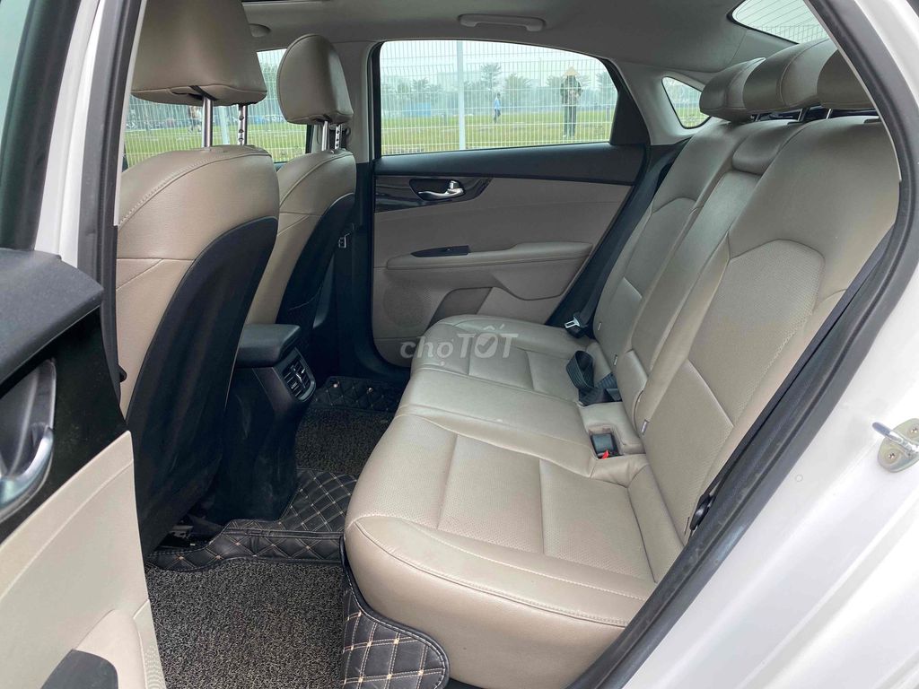 Kia Cerato 2018 1.6 AT Luxury - 73000 km. Mua bán Ô tô tại Quận Thanh Xuân Hà Nội được đăng bởi ĐÀM HÙNG CAR  hình 19