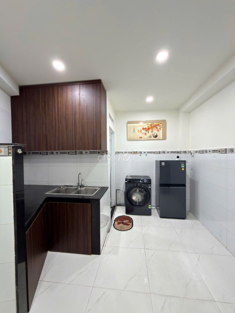 Nhà 3 tầng mới xây, hẻm ô tô Ni Sư Huỳnh Liên, Tân Bình chỉ 2.9 tỷ