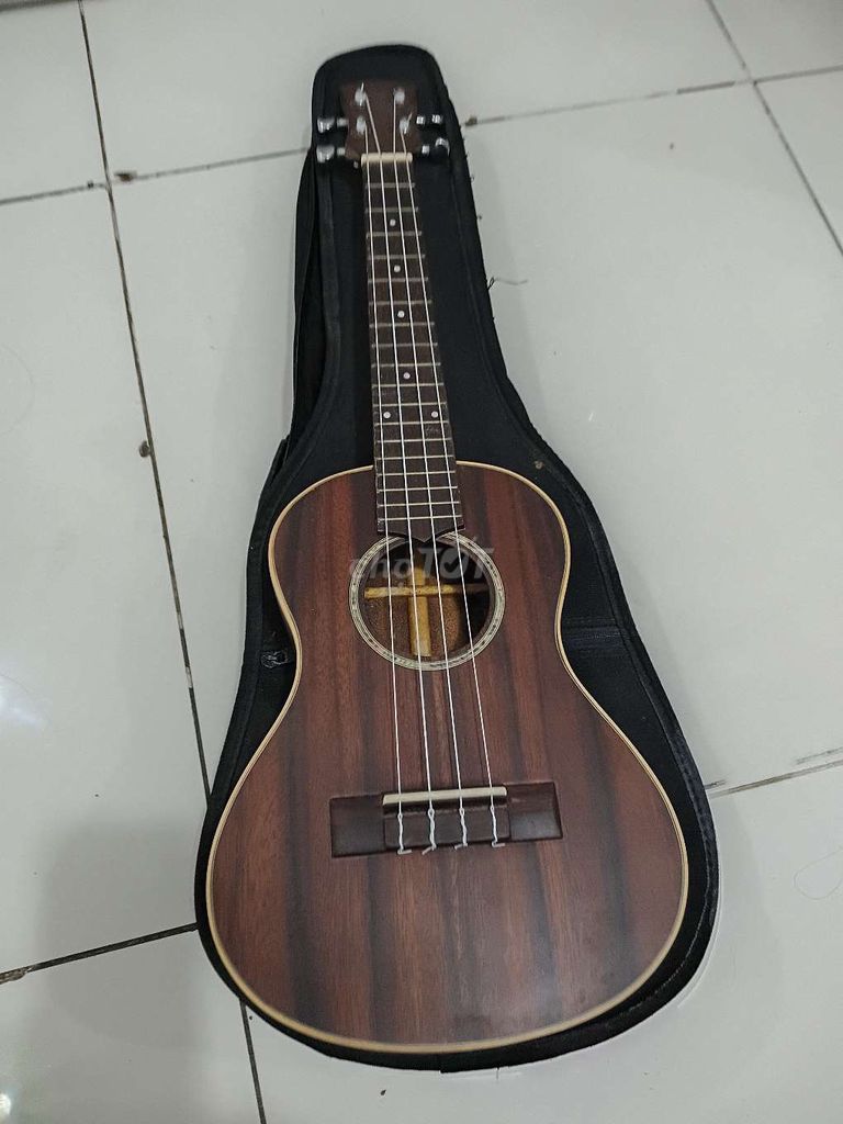 Đàn Ukulele Gỗ xoan Nâu. Mua bán Nhạc cụ tại Huyện Bình Chánh Tp Hồ Chí Minh được đăng bởi VAN DINH PHUONG THAO hình 1