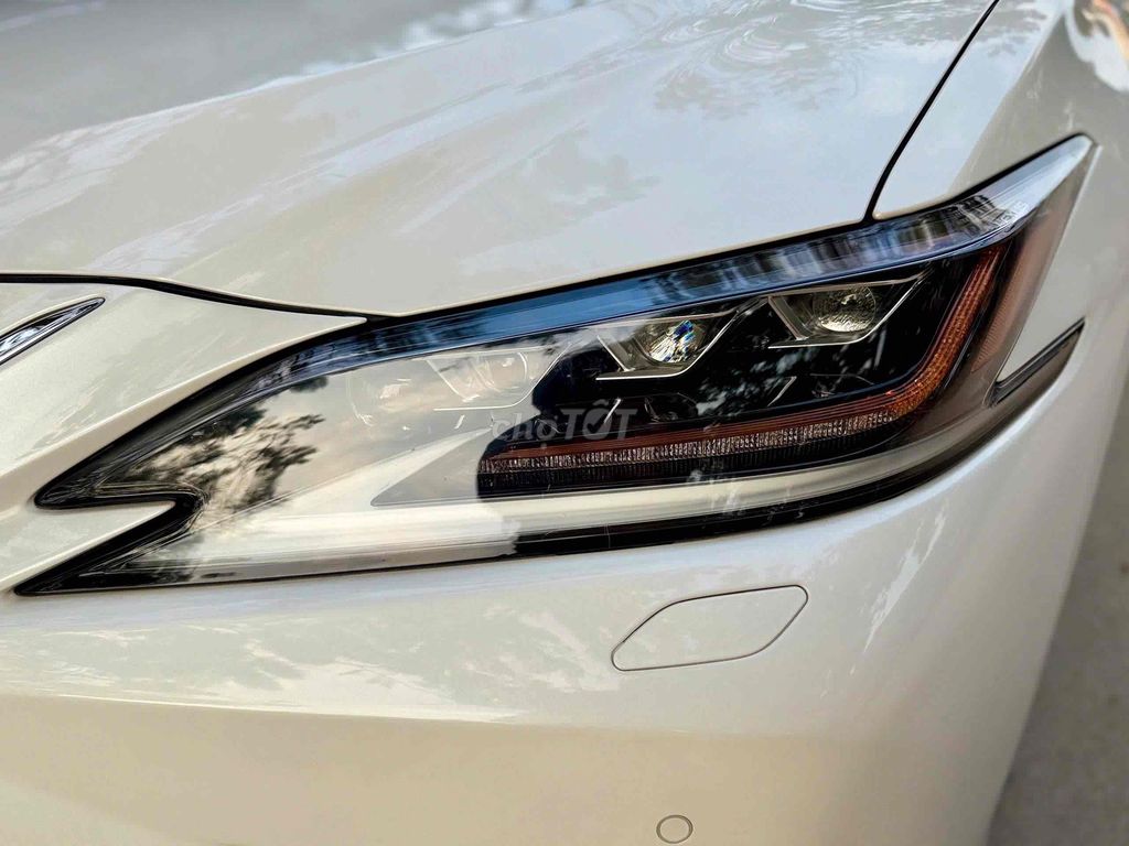 Lexus ES250 Model 2022 Trắng nâu đẹo hết bài. Mua bán Ô tô tại Quận Long Biên Hà Nội được đăng bởi H3T Auto Việt Nam hình 15