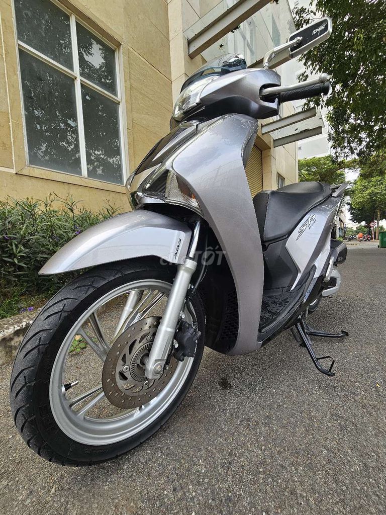 Honda SH Серебристый 2019 ABS