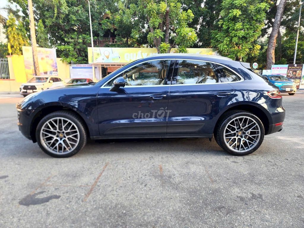 Porsche Macan fulloption, nhà trùm mền còn rất mới. Mua bán Ô tô tại Quận 10 Tp Hồ Chí Minh được đăng bởi Mỹ Linh hình 10
