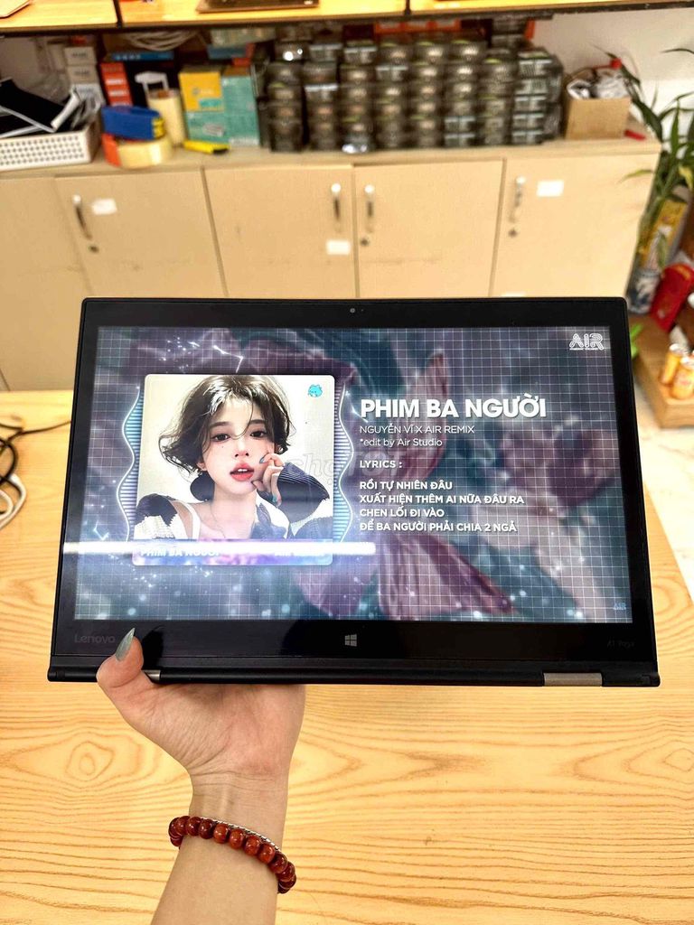 Lenovo Thinkpad X1 Yoga Gen i5-6300u 8GB/128GB. Mua bán Laptop tại Quận Cầu Giấy Hà Nội được đăng bởi Laptopplusvn hình 1