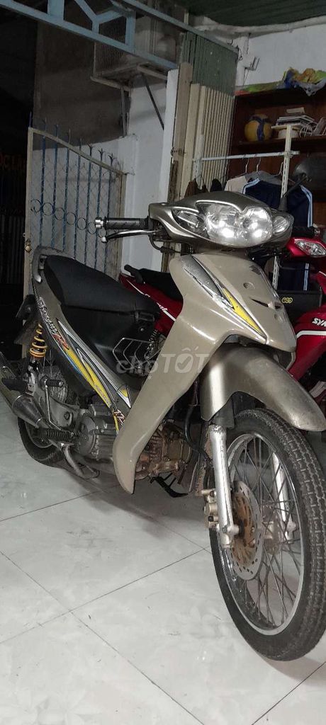 Suzuki Shogun R Vàng cát 125cc. Mua bán Xe máy tại Thành phố Vĩnh Long Vĩnh Long được đăng bởi anh thảo hình 1