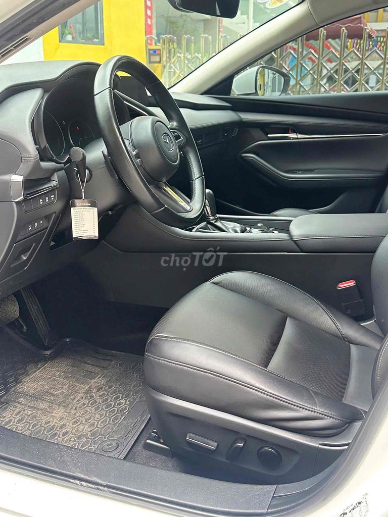Mazda 3 1.5Luxury sx 2022 siêu đẹp màu trắng. Mua bán Ô tô tại Quận Cầu Giấy Hà Nội được đăng bởi Cao Quý hình 8