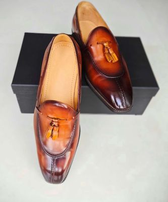 Giày da nam, hàng nhập còn nguyên hộp size 43. Mua bán Giày dép tại Quận 4 Tp Hồ Chí Minh được đăng bởi Thanh Mai