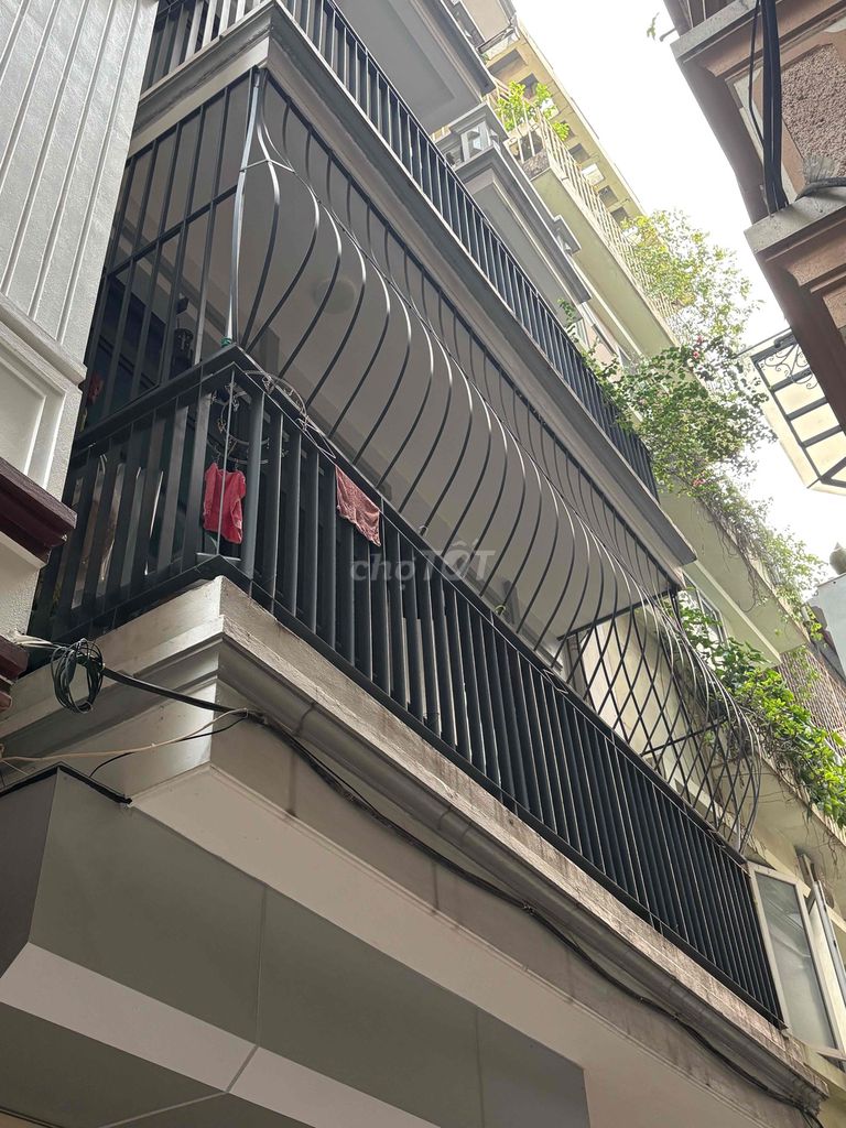 NHÀ PHÂN LÔ VÍP- HOÀNG QUỐC VIỆT-2 MẶT NGÕ