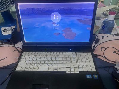 Bán Laptop văn phòng giá rẻ. Mua bán Laptop tại Quận 7 Tp Hồ Chí Minh được đăng bởi min