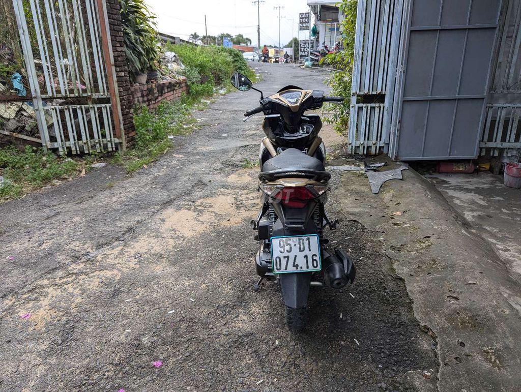 Xe máy êm ấm bóc áo đẹp về chạy liền. Mua bán Xe máy tại Quận Ninh Kiều Cần Thơ được đăng bởi Bán Phụ Tùng Tháo Xe  hình 4