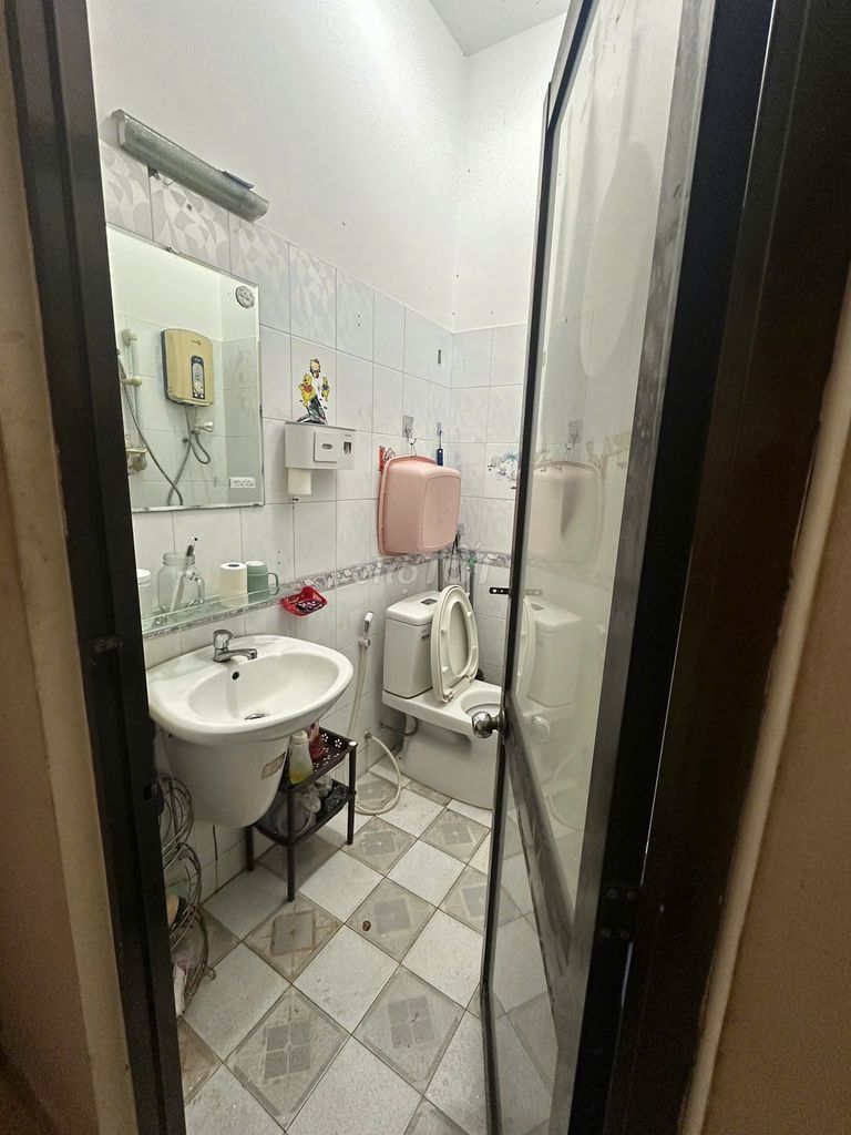 PHÒNG TRỌ 2 TRIỆU TT Q.3 - WC RIÊNG