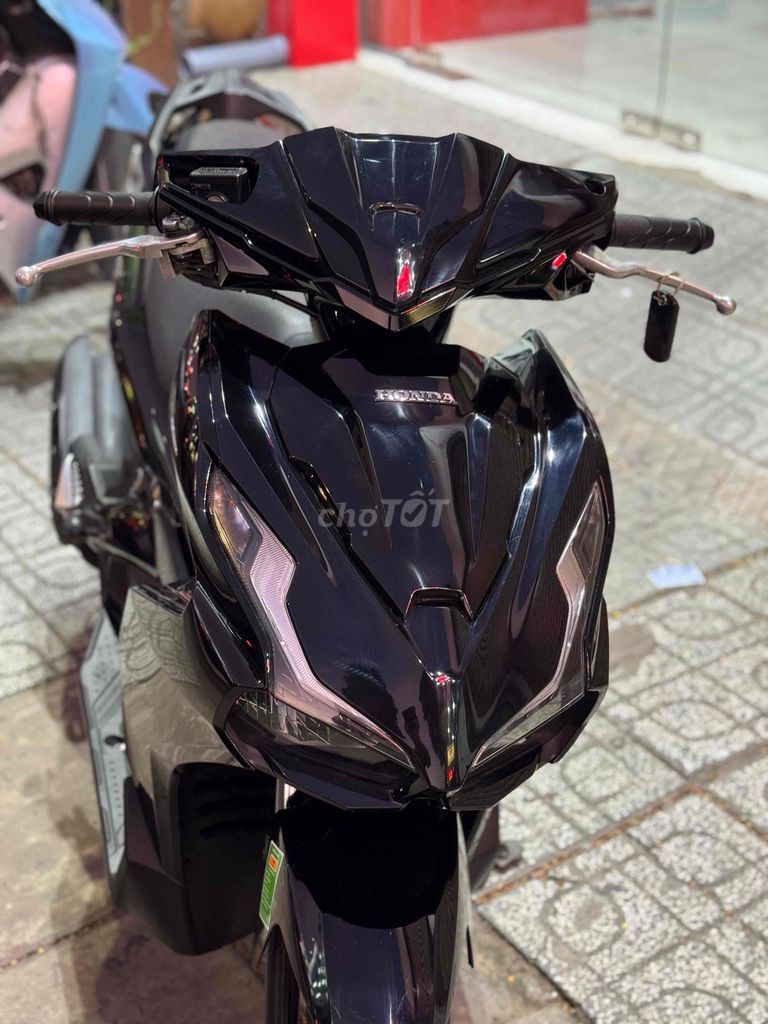 Honda Air Blade 125 2022 Đen bóng 9 chủ ký. Mua bán Xe máy tại Quận Gò Vấp Tp Hồ Chí Minh được đăng bởi CHXM 86 chuyên bán xe trả góp hình 7