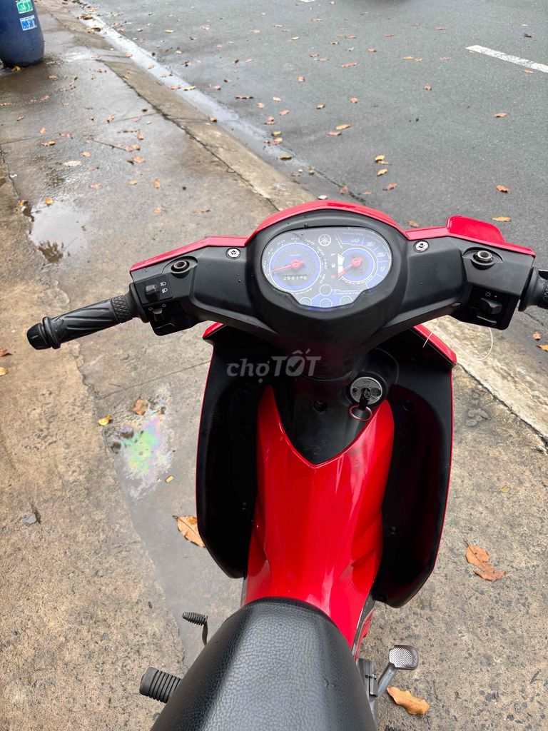 Yamaha Sirius màu Đỏ. Mua bán Xe máy tại Thị xã Bến Cát Bình Dương được đăng bởi xe máy trả góp tín nghĩa  hình 4