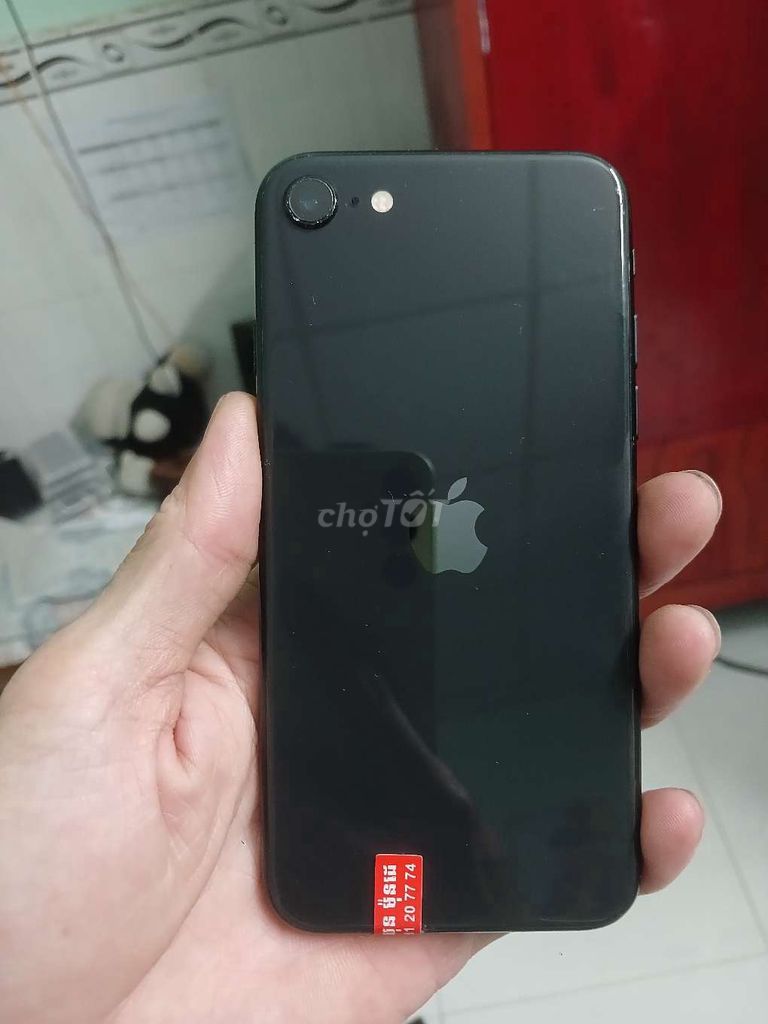 Apple iPhone SE 2020 64GB Đen Mới tinh. Mua bán Điện thoại tại Huyện Củ Chi Tp Hồ Chí Minh được đăng bởi long trần  hình 1