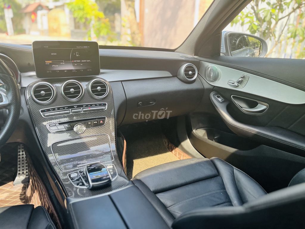Mercedes-Benz C300 2017 Bạc. Mua bán Ô tô tại Quận 7 Tp Hồ Chí Minh được đăng bởi Mạnh Chiến hình 11