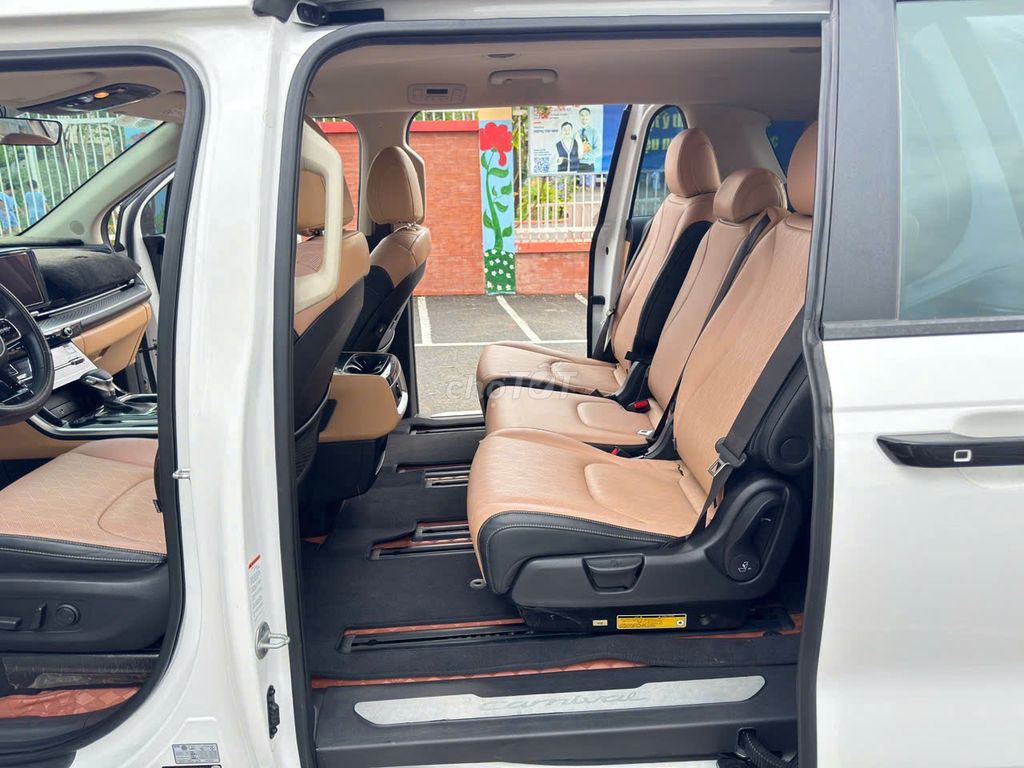 Kia Carnival Luxury 2.2D  2023  - 60 nklm. Mua bán Ô tô tại Thành phố Thủ Dầu Một Bình Dương được đăng bởi Nguyễn Văn Lợi hình 10