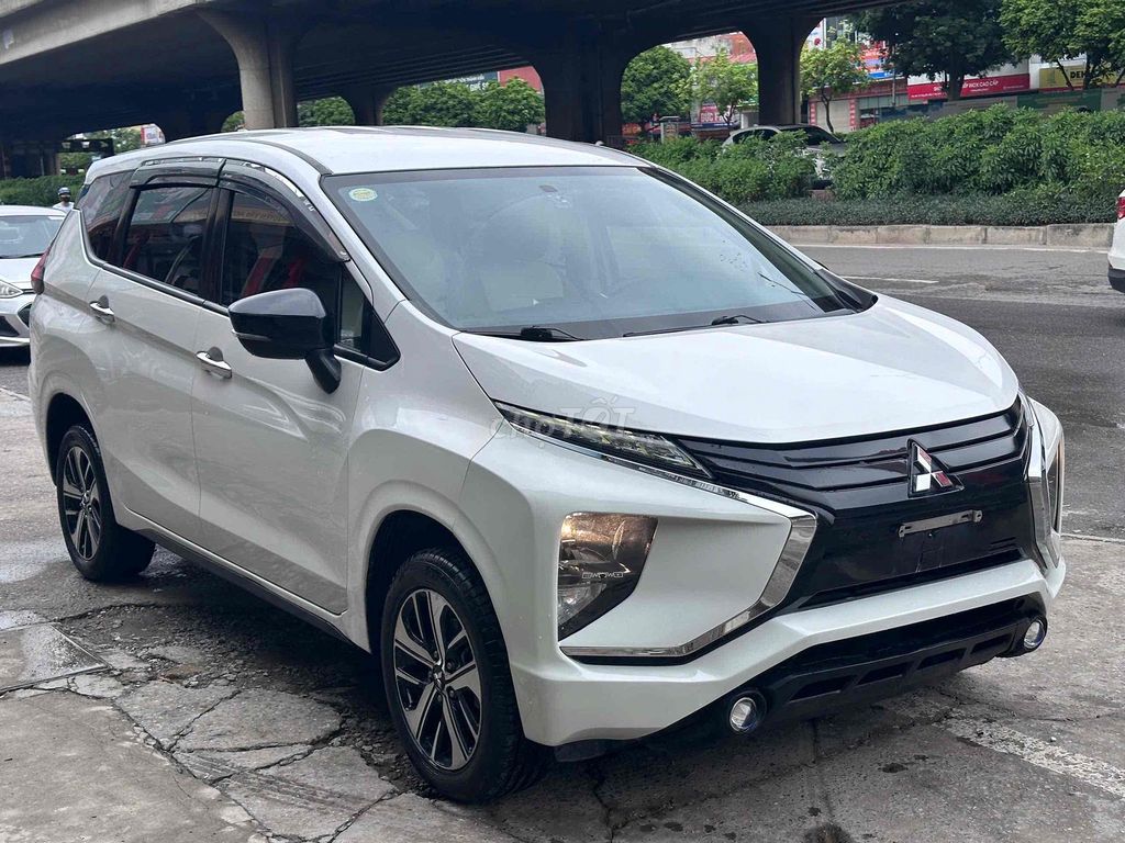 Mitsubishi Xpander 2019 механическая коробка 110000 км Белый