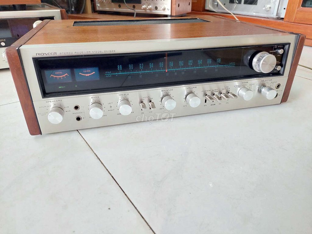 Bán ampli pioneer SX 828 chạy 4 sò săc tosiba